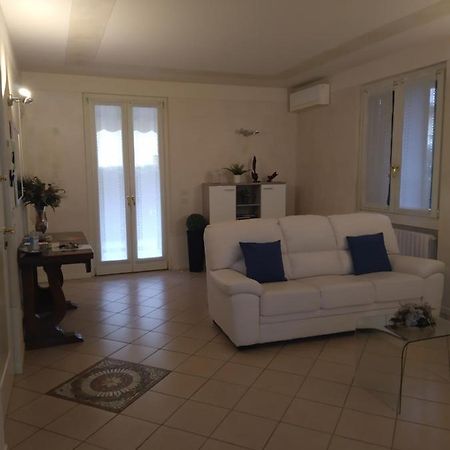 Nido Di Dafne Villa Provaglio d'Iseo Luaran gambar