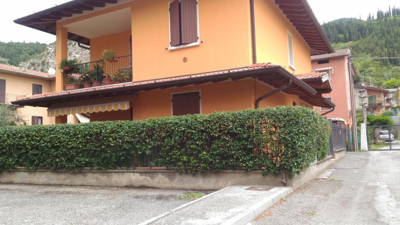 Nido Di Dafne Villa Provaglio d'Iseo Luaran gambar