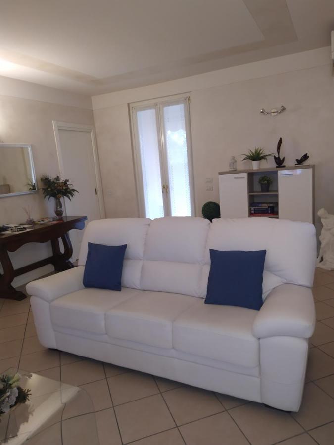 Nido Di Dafne Villa Provaglio d'Iseo Luaran gambar